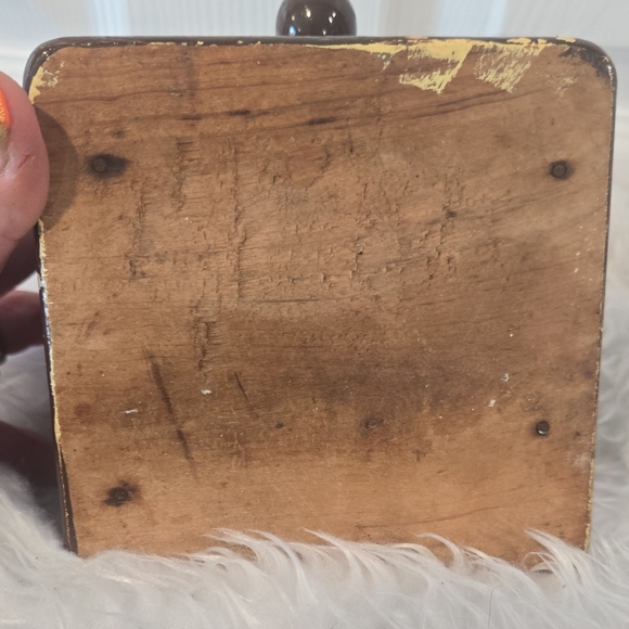 Vintage PB Manual Coffee‎ Grinder - Picture 5 of 8